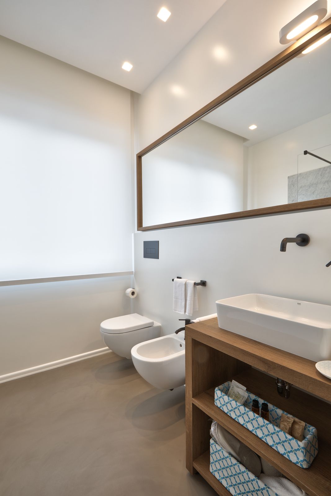 Arancio: il bagno con doccia walk-in